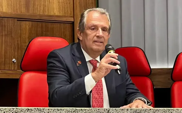 Bap em coletiva no Flamengo — Foto: Letícia Marques / ge