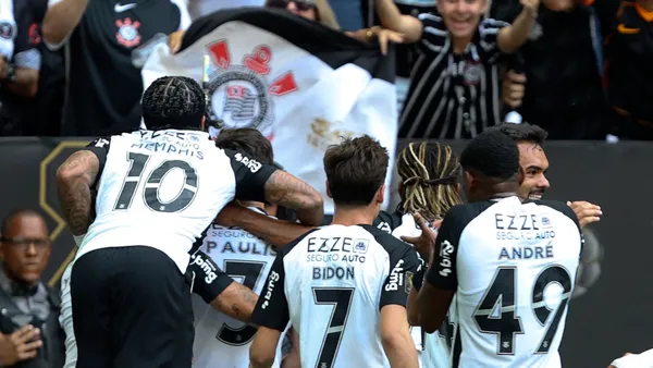 Elenco do Corinthians. Foto: Sergio Lima/AFP