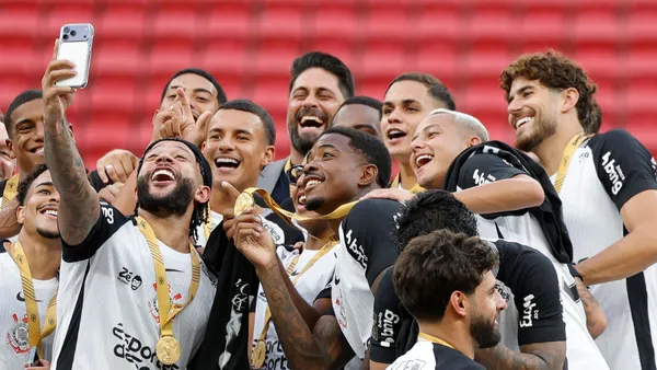 Elenco do Corinthians na Supercopa Rei. Foto: Rafael Ribeiro/CBF