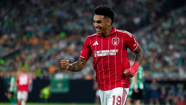 Igor Jesus comemorando gol pelo Nottingham Forest. Foto: Jesus Ruiz/Quality Sport Images/Getty Images