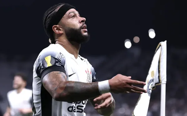 Memphis Depay, do Corinthians. Foto: Jota Erre/AGIF