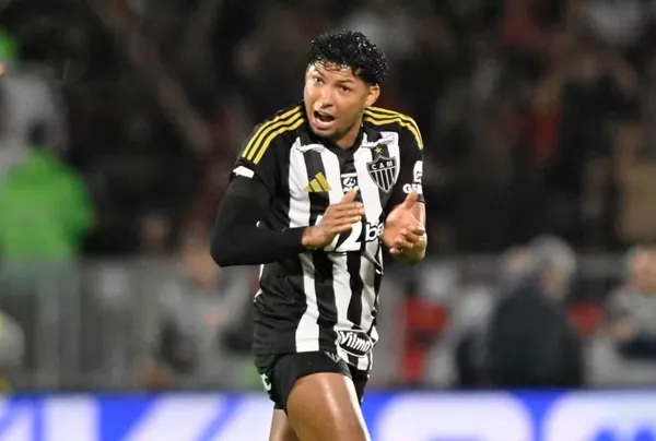 Rony foi alvo do Corinthians antes de assinar com o Santos