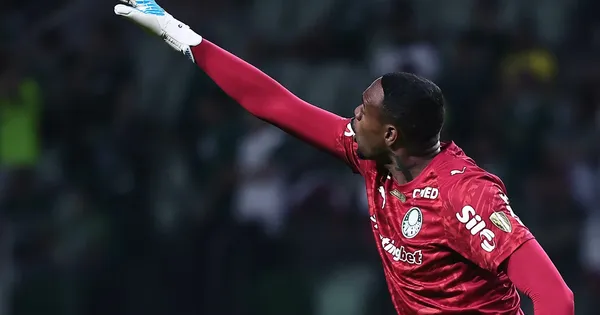 Carlos Miguel em ação pelo Palmeiras. Foto: Marcelo Zambrana/AGIF