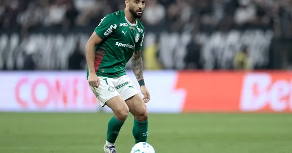 Felipe Anderson jogador do Palmeiras durante partida contra o Corinthians no estádio Arena Corinthians pelo campeonato Brasileiro A 2026. Foto: Marcello Zambrana/AGIF