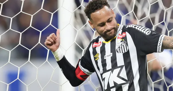 Neymar tem bons números pelo Santos. Foto: Mauricio De Souza/AGIF
