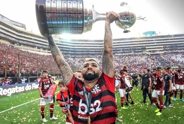 Gabigol disputou três finais de Libertadores pelo Flamengo, venceu duas e marcou gol em todas elas