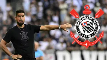 António Oliveira com a camisa do Corinthians e o escudo do Corinthians