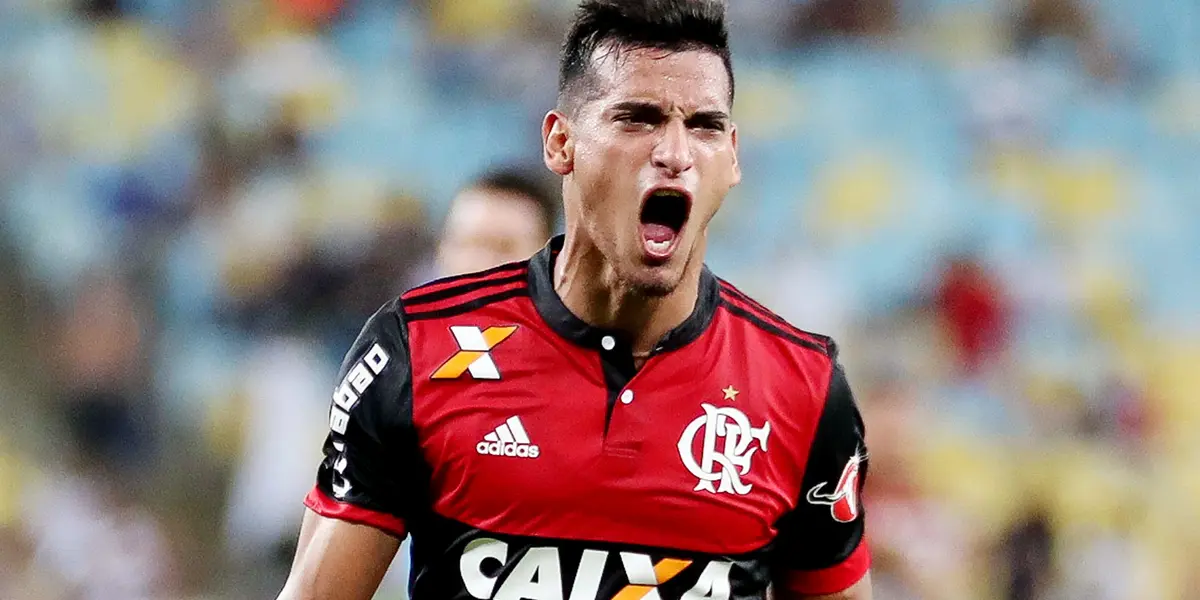 Jogador foi campeão com a camisa do Flamengo e pode ser rival do Mister Jorge Jesus na Turquia