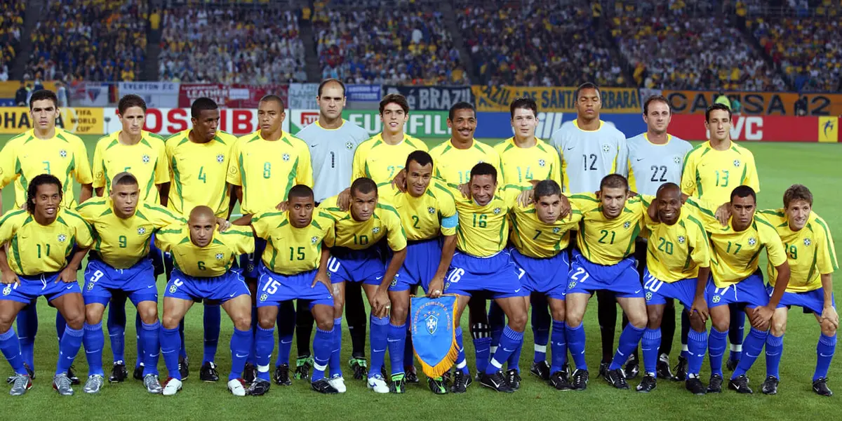 Jogador passou por gigantes da Europa, mas fez sucesso mesmo no futebol brasileiro