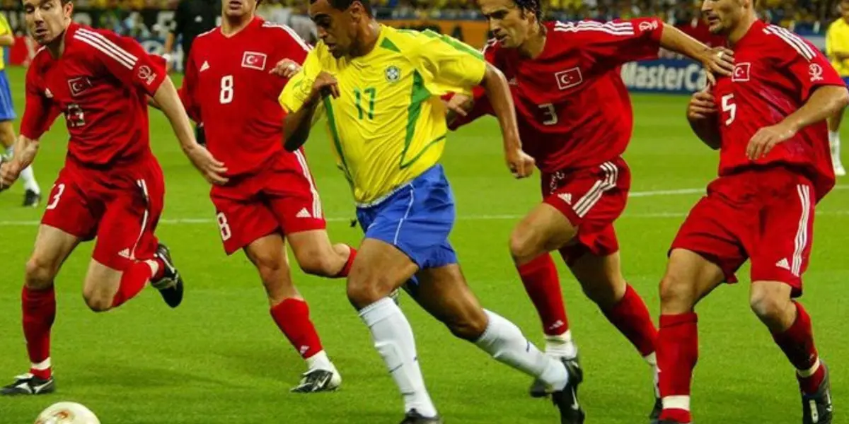 Meio-campo foi um dos destaques da campanha do pentacampeonato brasileiro de 2002