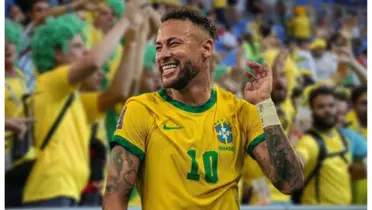 Neymar com a camisa da Seleção Brasileira