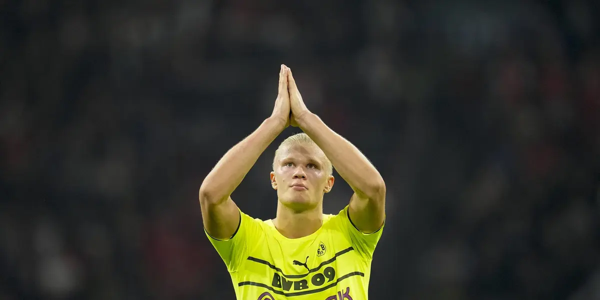 Atacante do Borussia Dortmund fala qual o adversário mais duro que já jogou contra