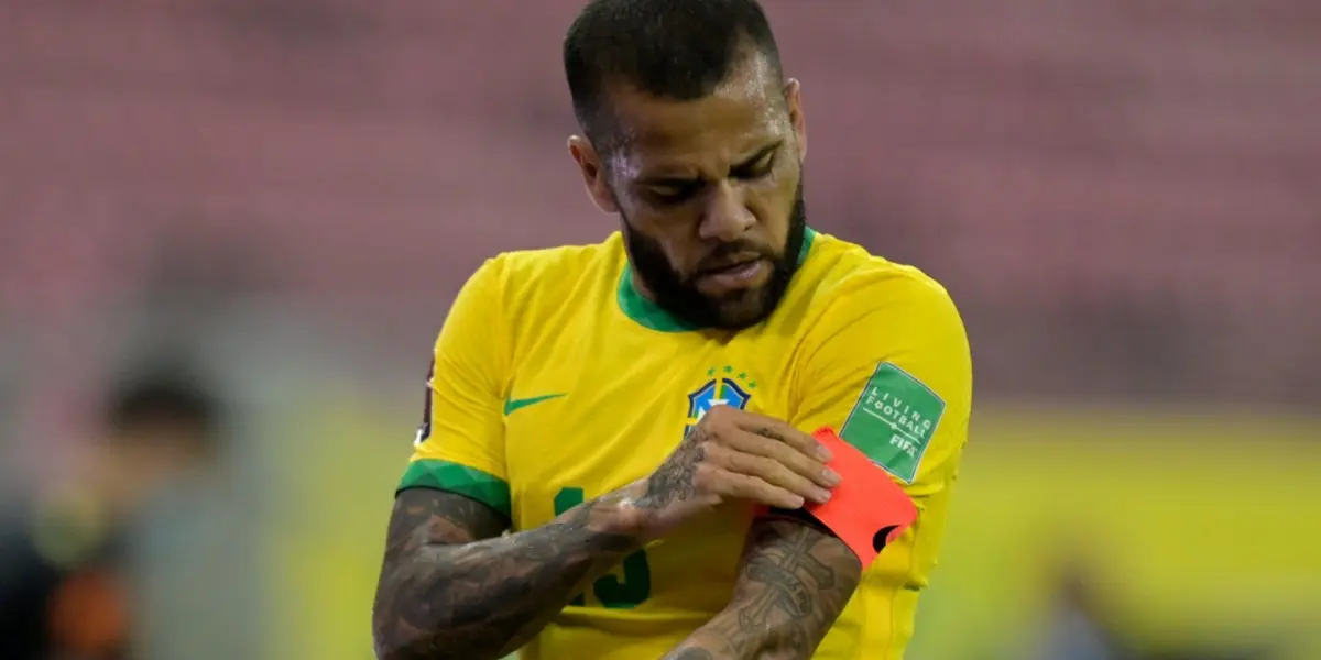 Dani Alves será analisado pelo treinador do Brasil