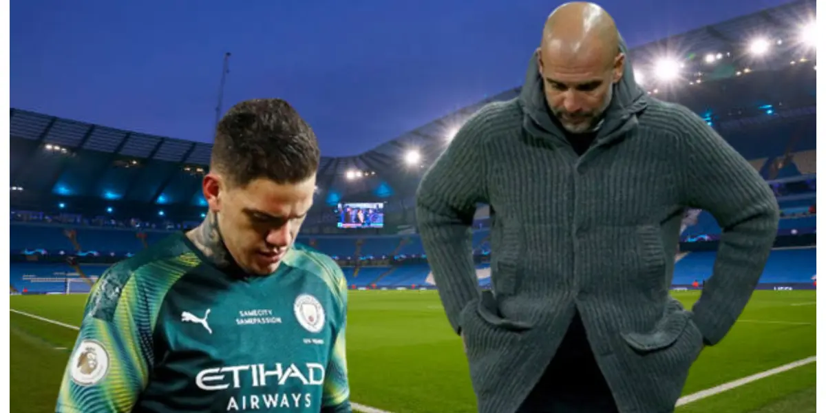 Ederson com a camisa do Manchester City e Guardiola