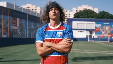 Ex-Flamengo e agora zagueiro do Fortaleza, é essa a fortuna de David Luiz