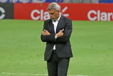 Hernán Crespo balança no cargo e pode ser demitido do São Paulo a qualquer momento; torcedores agitam novos nomes