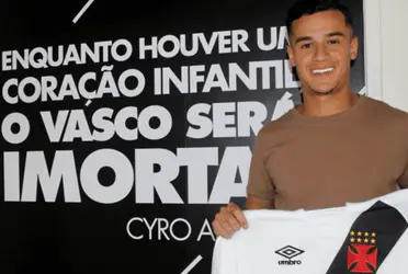 Jogador brasileiro está no Aston Vila