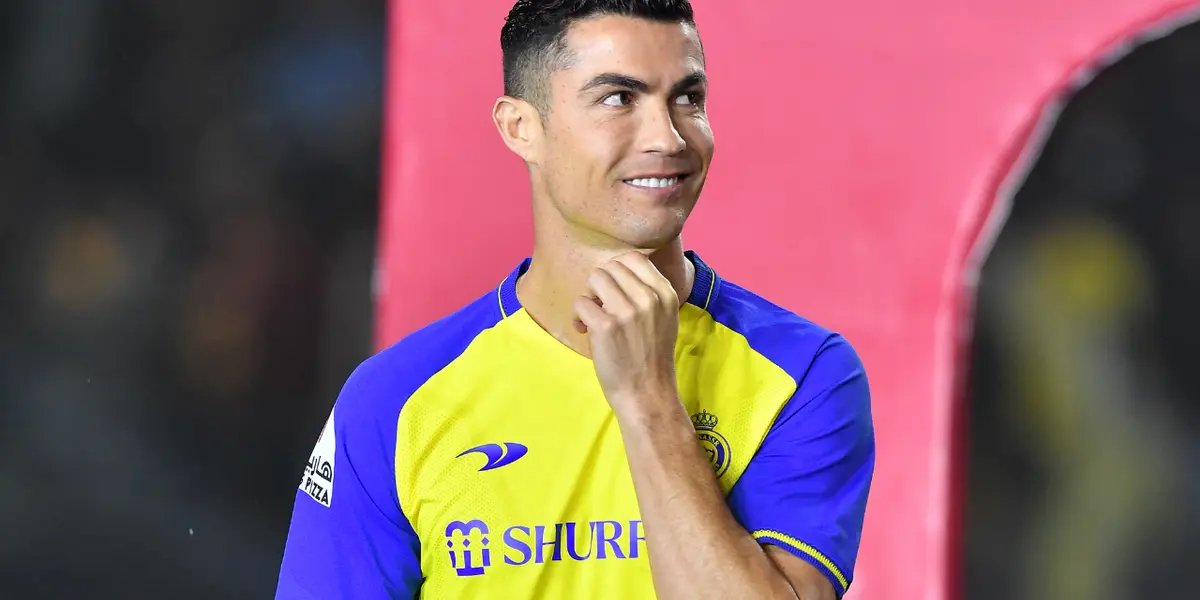 Jogador português fechou com novo clube e elogiou companheiros brasileiros que lá atuam