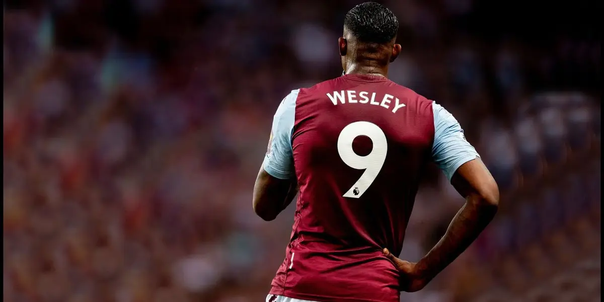 Jogador prioriza transferência ao rival