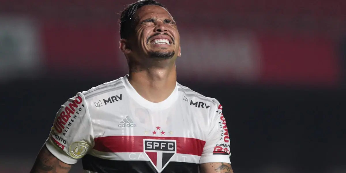 Jogador tem recebido carinho da torcida, mas terá dura missão nas próximas partidas