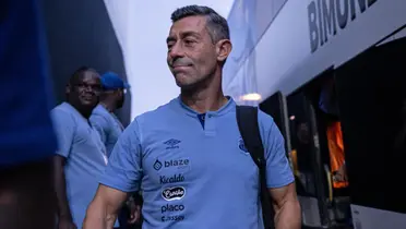 Jornalista faz desabafo sobre Pedro Caixinha (Foto: Santos)