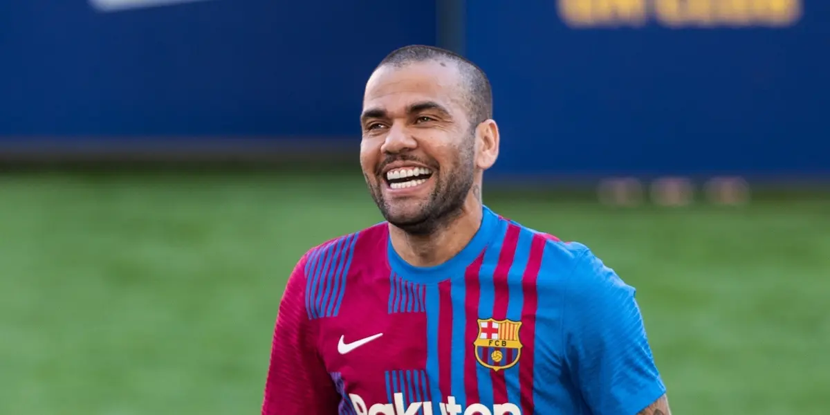 Lateral criticou o clube paulista recentemente