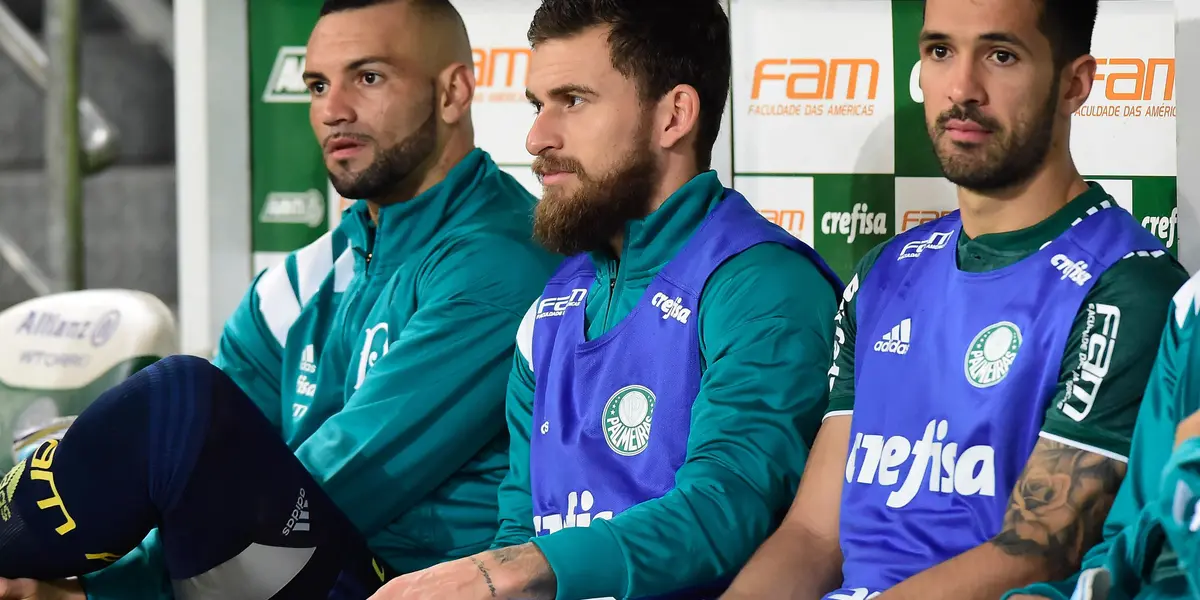 Lucas Lima é visto em balada clandestina e é cobrado por integrantes da maior organizada do Palmeiras.