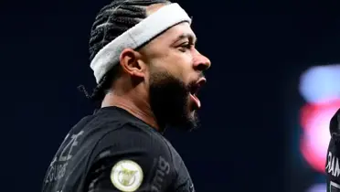 Memphis comemora seu gol diante do Athletico-PR — Foto: Marcos Ribolli