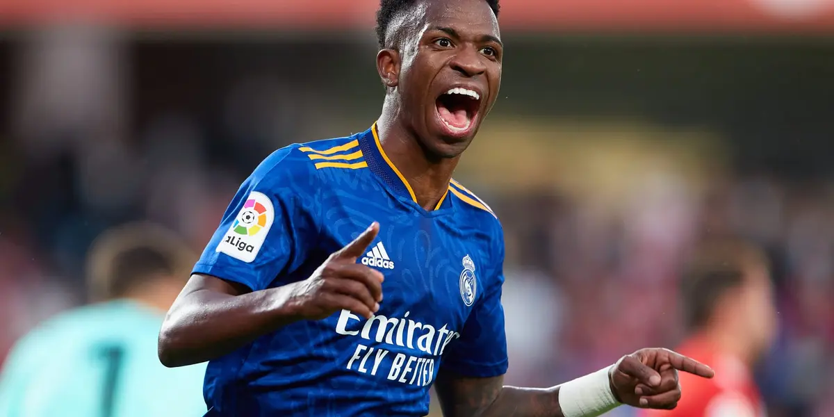 O brasileiro, autor de uma dupla contra o Valencia em duelo pela LaLiga, protagonizou uma cena peculiar e conquistou os elogios dos torcedores do clube merengue.