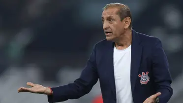 O problema que Ramón Diaz tem após o classico (Foto: Corinthians)