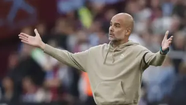 Pep Guardiola em jogo do Manchester City