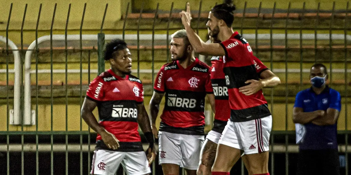 Quem é o campeão de Copa Libertadores que vai jogar no time de Ronaldo Fenômeno na Espanha?