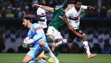 Rafael, goleiro do São Paulo, durante partida contra o Palmeiras no estadio Arena Barueri pelo campeonato Paulista 2026. Foto: Ettore Chiereguini/AGIF