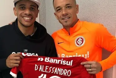 Um dos maiores jogadores do Colorado escolheu seu sucessor