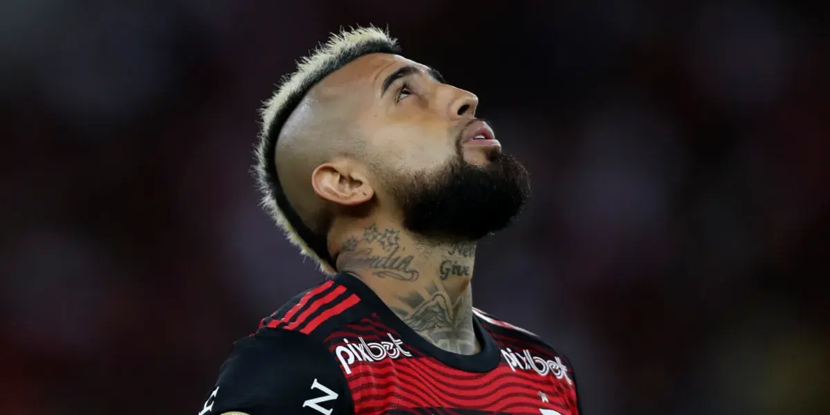 Vidal, cada vez mais longe do Flamengo.