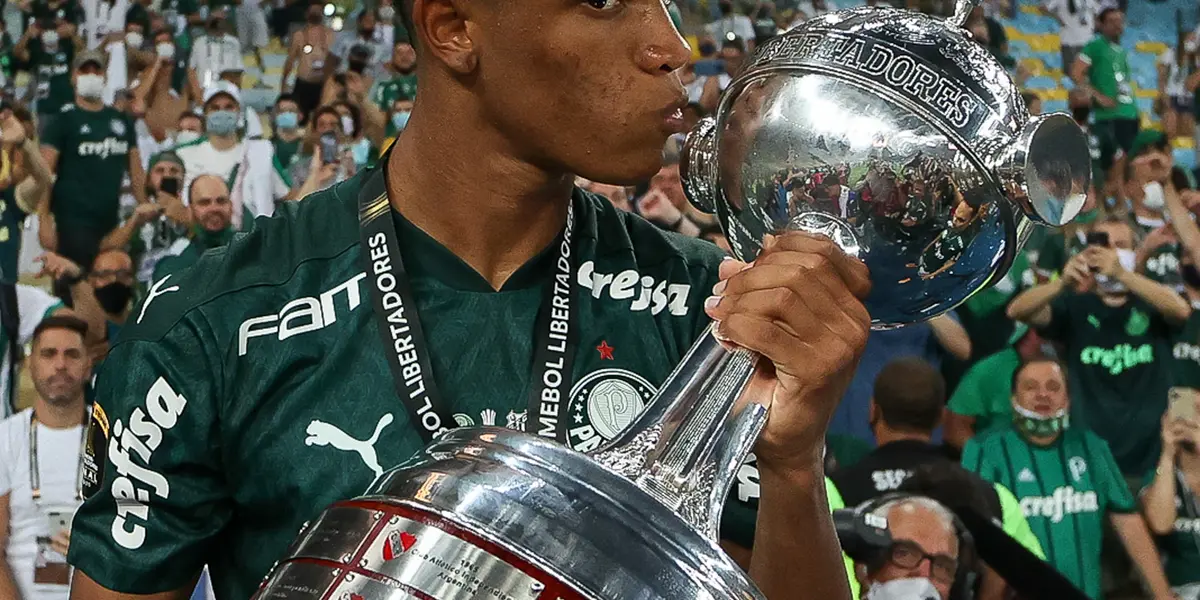 Watford da Inglaterra tenta a contratação do volante multicampeão pelo Palmeiras.