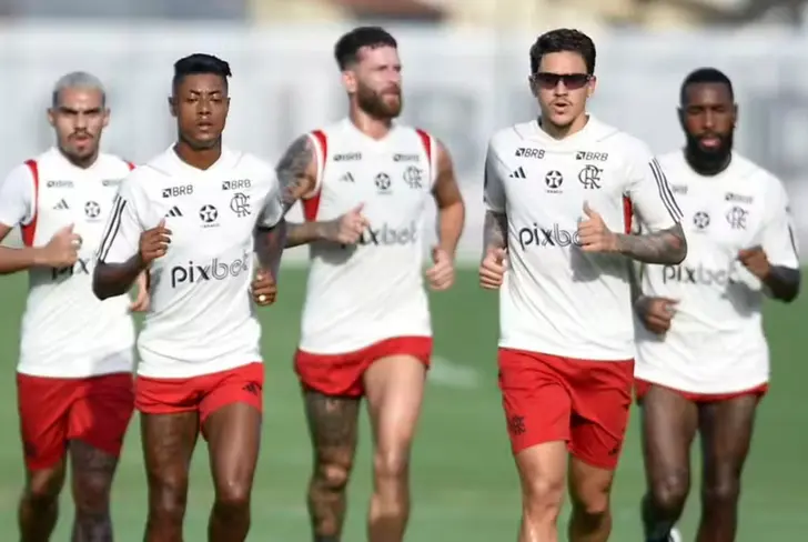 Pedro durante o treinamento do Flamengo