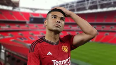 Casemiro triste com a camisa do Manchester United