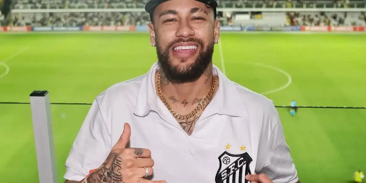 Craque brasileiro acompanhou uma partida do Santos na Vila Belmiro