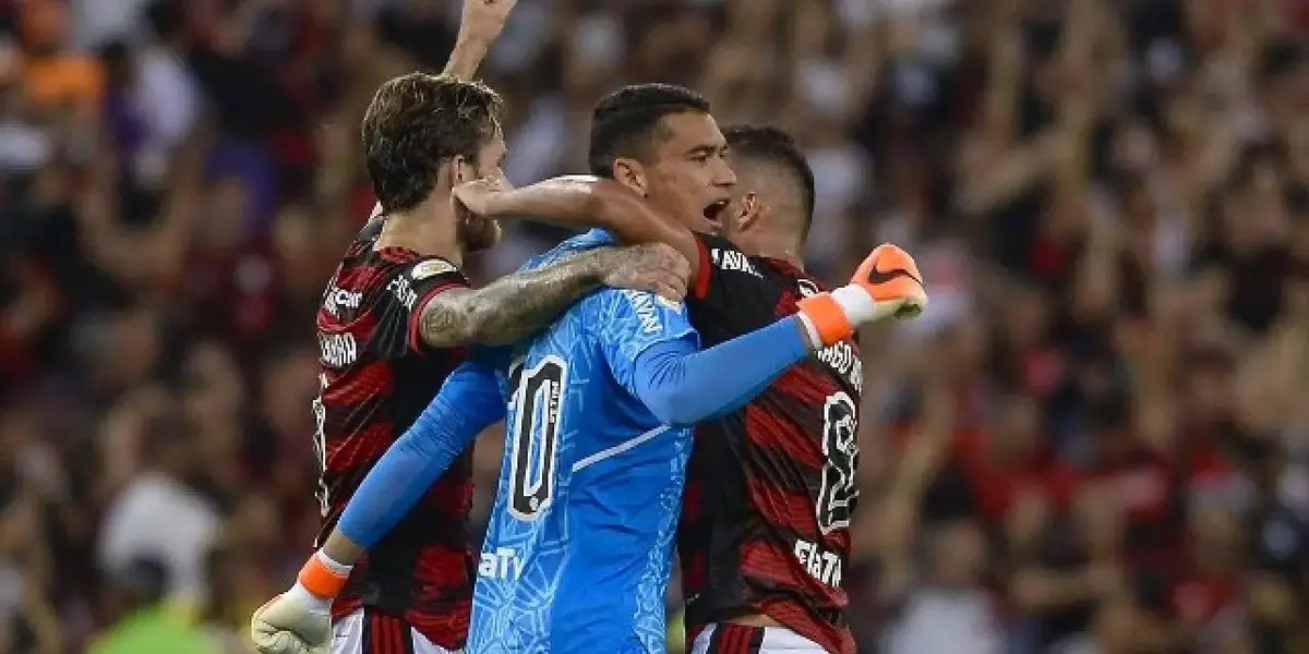 Goleiro rubro-negro falou sobre relação com Dorival Jr