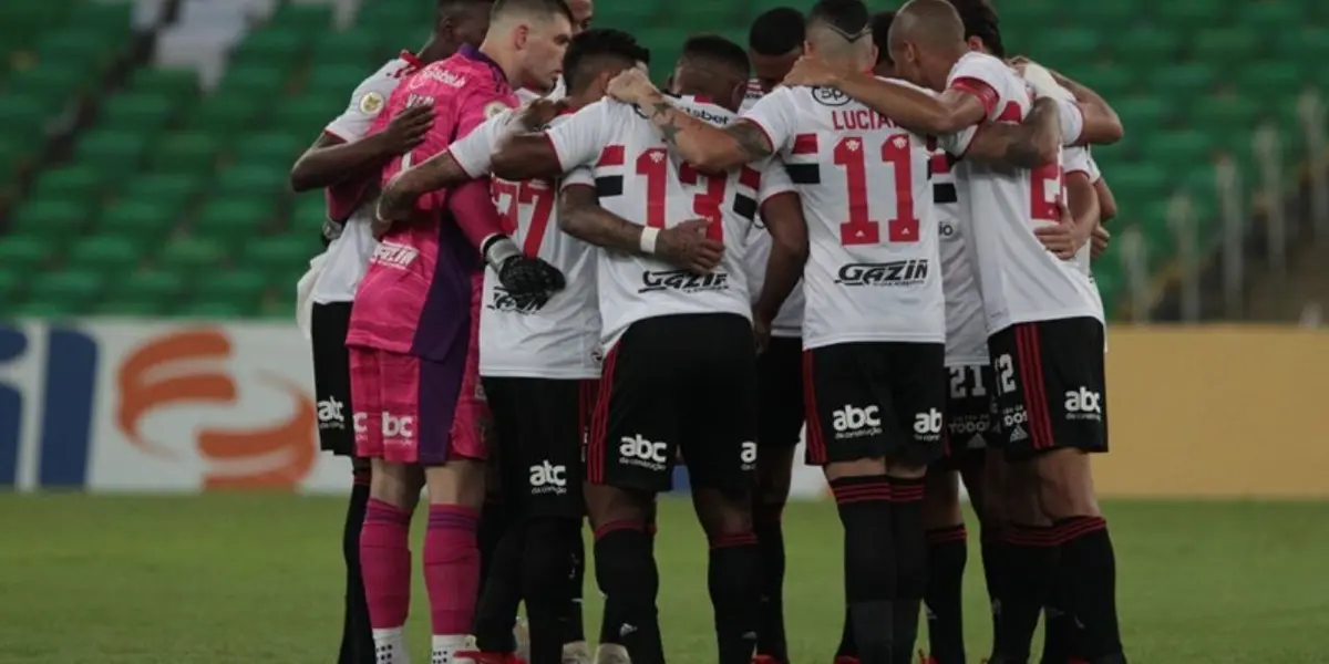 Jogador postou mensagem em suas redes sociais após deixar o clube