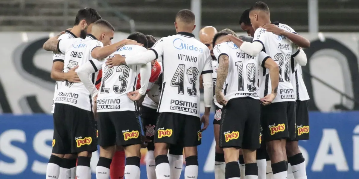 O Corinthians estava prestes a fechar um contrato com ele, que iria até dezembro deste ano. Porém, a negociação esfriou