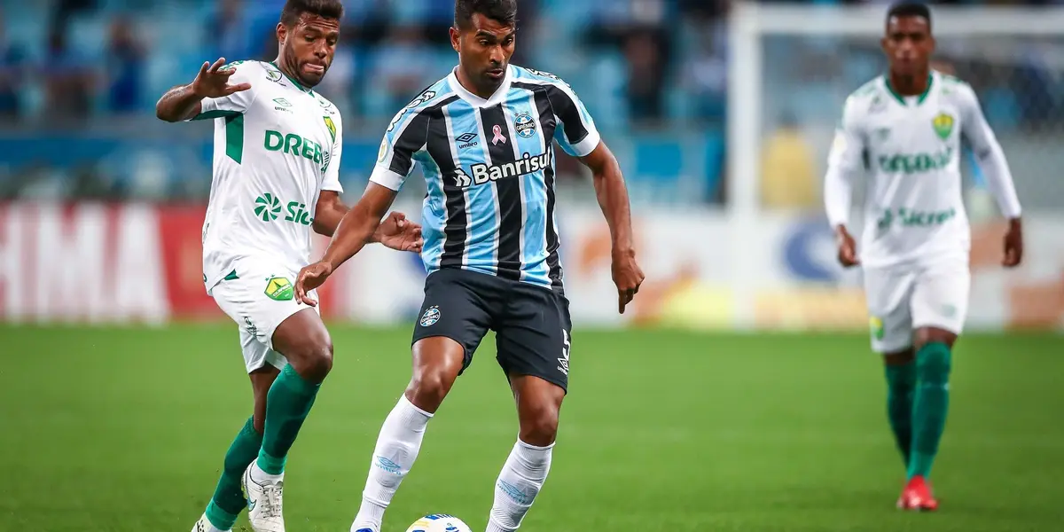 O Grêmio conquistou uma importante vitória na noite deste domingo, dia 30, ao vencer o Cuiabá por 2 a 1, na Arena Pantanal