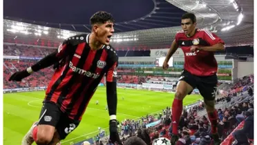 Piero Hincaipié com a camisa do Bayer Leverkusen e Lúcio com a camisa do Bayer Leverkusen