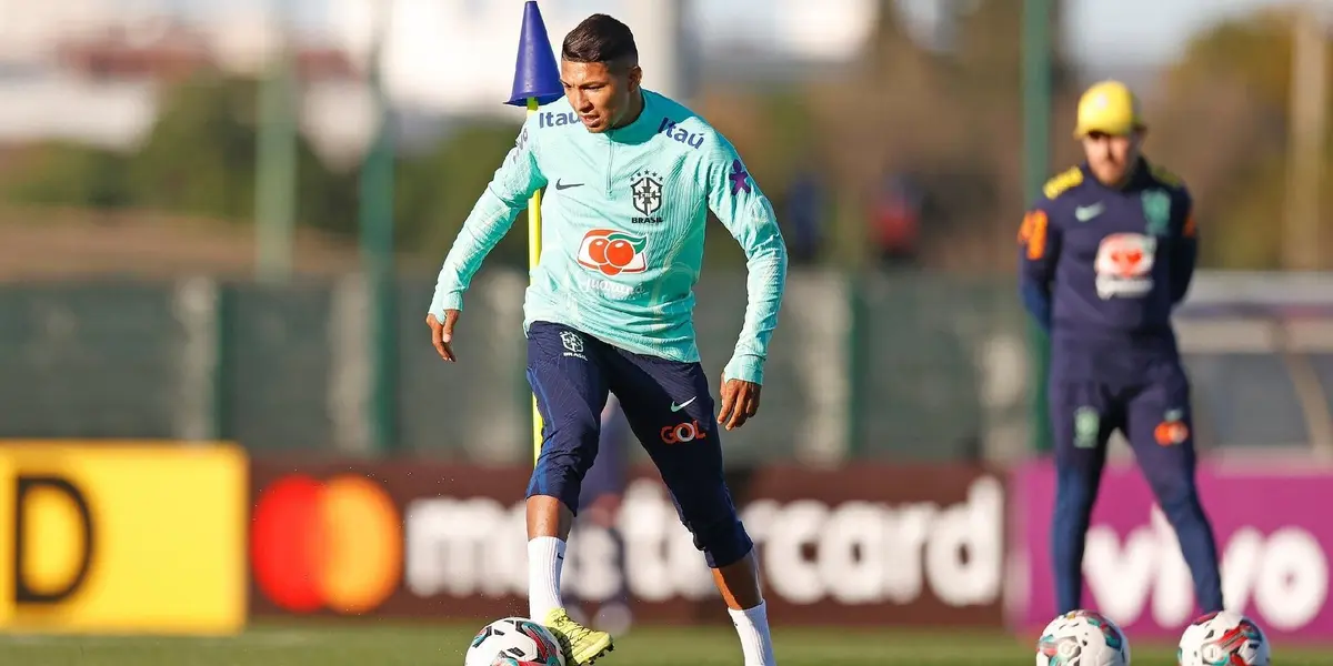 Rony, atacante do Palmeiras fez um bom primeiro tempo contra Marrocos, mas perdeu duas chances claras de gol