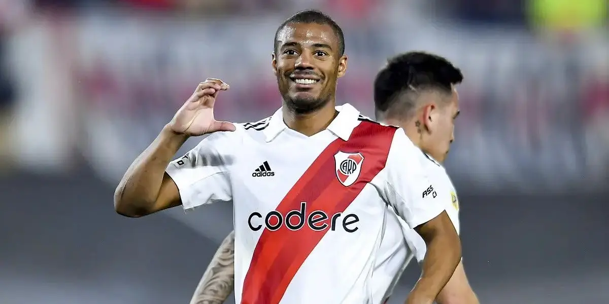 Rubro-Negro negocia com o meia do River Plate