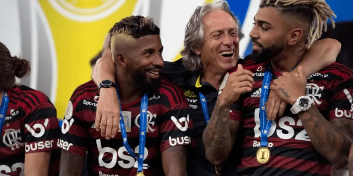 Vítor Pereira é cada dia mais contestado pela torcida e pela diretoria do Flamengo, mas existem jogadores no elenco que não reclamariam da volta de Jorge Jesus